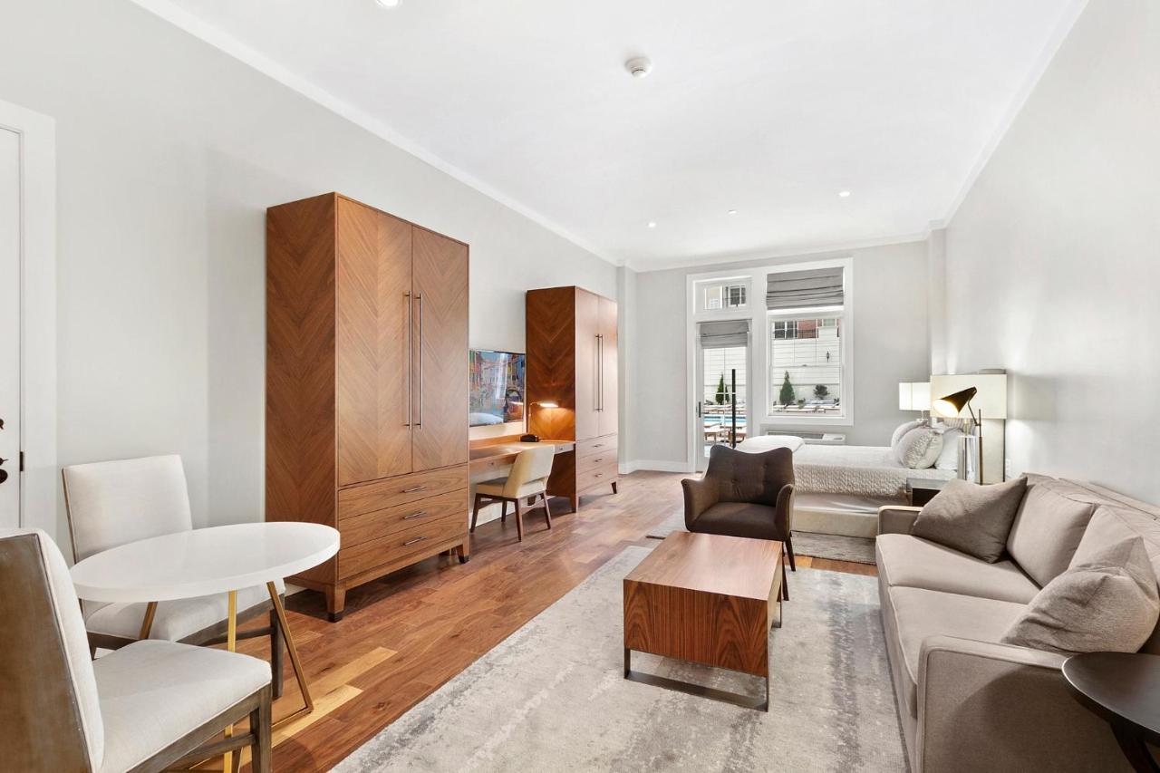 The Vanderbilt Hotel Suites Westbury Buitenkant foto